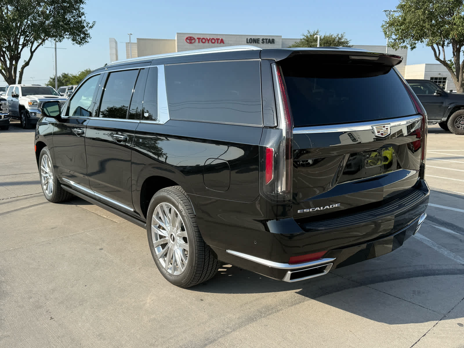 cadillac escalade esv 2023 1GYS4LKL1PR237635 image cadillac escalade esv 2023 1GYS4LKL1PR237635 image